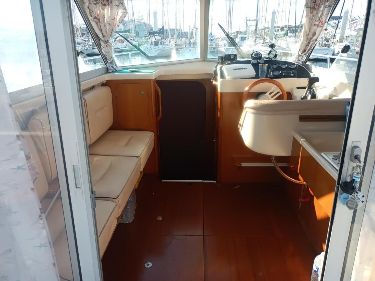 Nuit insolite à bord du bateau Exocet III Boulogne-sur-Mer Exterior foto